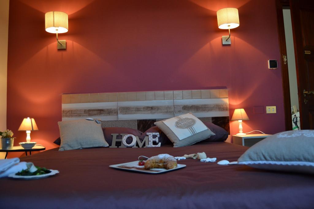Un Tetto Di Stelle Deluxe Home Salerno Room photo