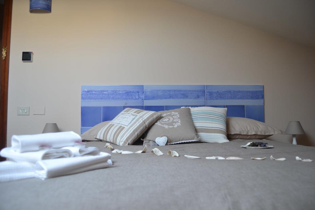 Un Tetto Di Stelle Deluxe Home Salerno Room photo