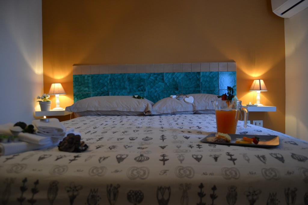 Un Tetto Di Stelle Deluxe Home Salerno Room photo