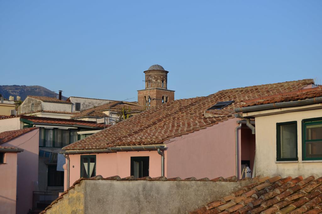 Un Tetto Di Stelle Deluxe Home Salerno Room photo
